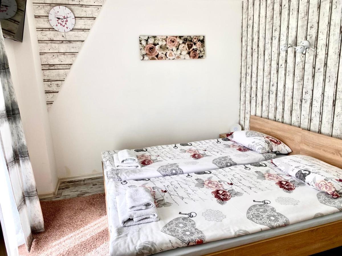 Motel Riedwirtshaus Neu-Ulm Esterno foto