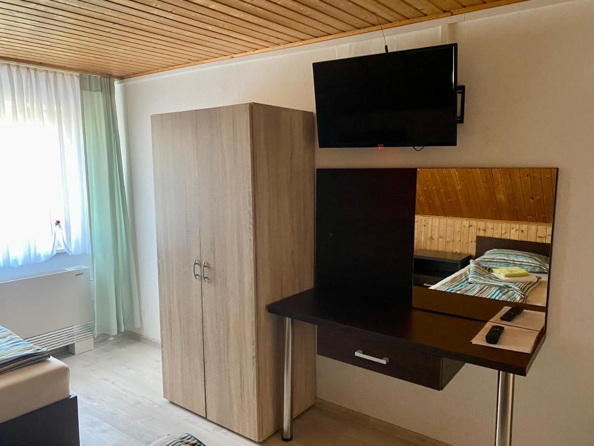 Motel Riedwirtshaus Neu-Ulm Esterno foto